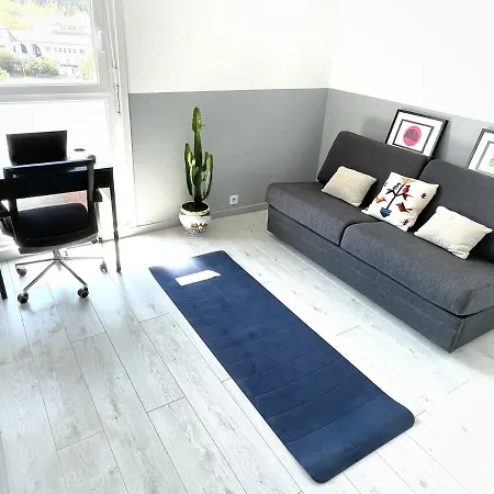 Charming 3 Bedroom With Stunning Views 5 Minutes From The Beaches Apartment *