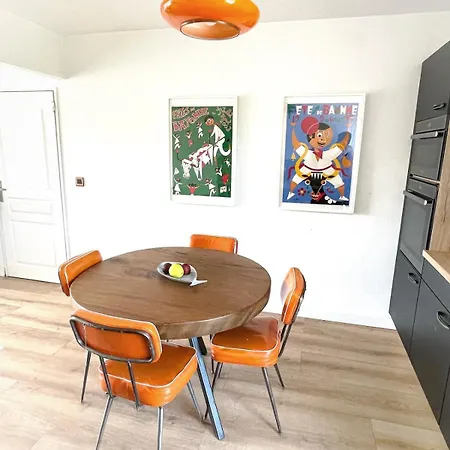 Charming 3 Bedroom With Stunning Views 5 Minutes From The Beaches